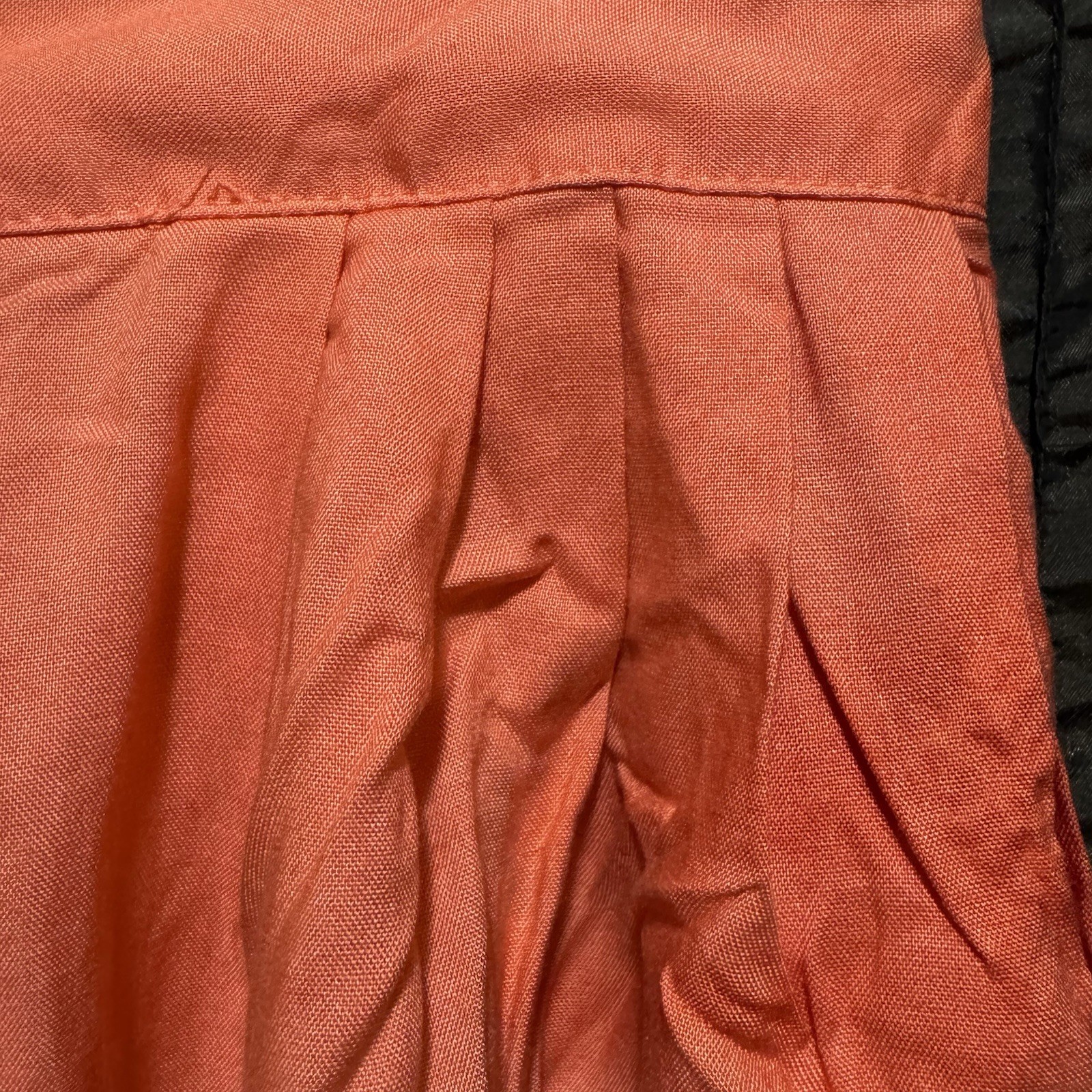 Kathie Lee Women’s Coral Shorts Elastic High Waist Pleated Front Size 10 Vtg