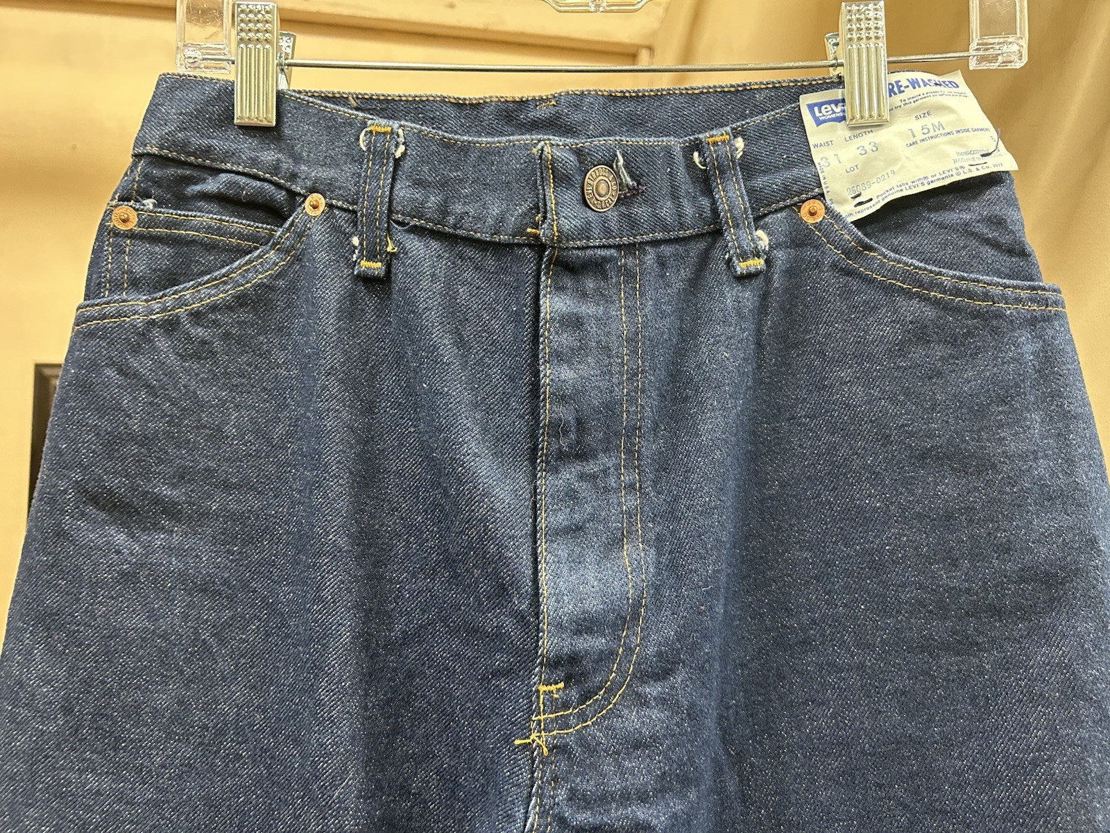 Vintage 70s NWT Levi’s Flare Jeans 26089-0214 Dark Wash Denim Women’s 15M 31×33
