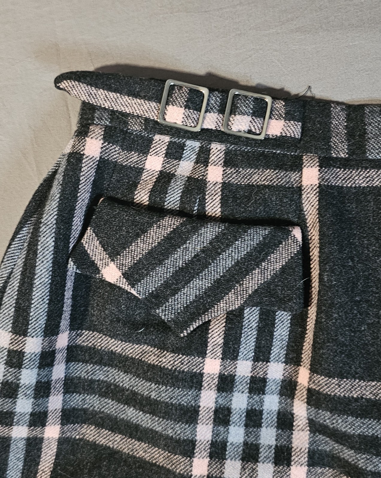 Dereta London 1960s, Pencil Skirt Size 14, Grey W Blue And Pink.plaid VINTAGE.
