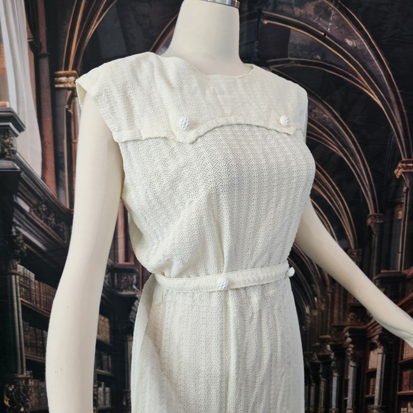 Vintage 1960’s Dress Shift Cream Knit Belt Sleeveless Retro Pinup