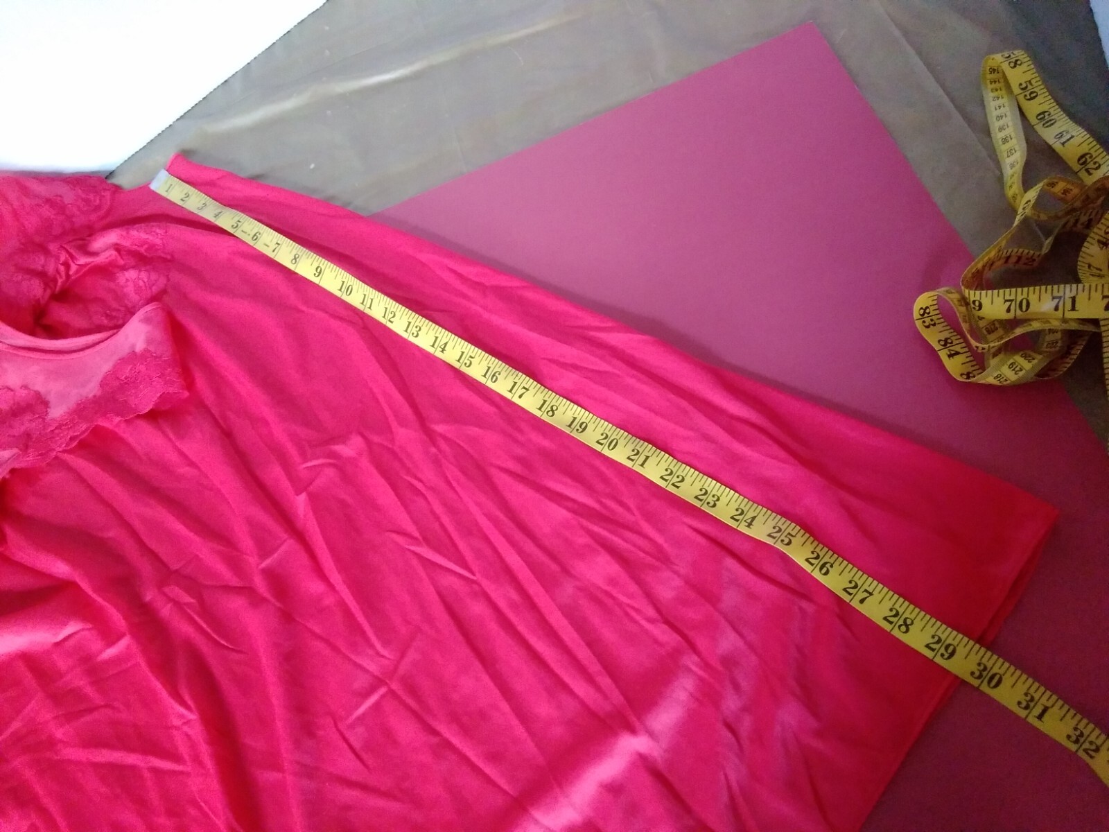 Womans Vintage Nightgown Nighty Lingerie Lorraine Apple Red Size Small