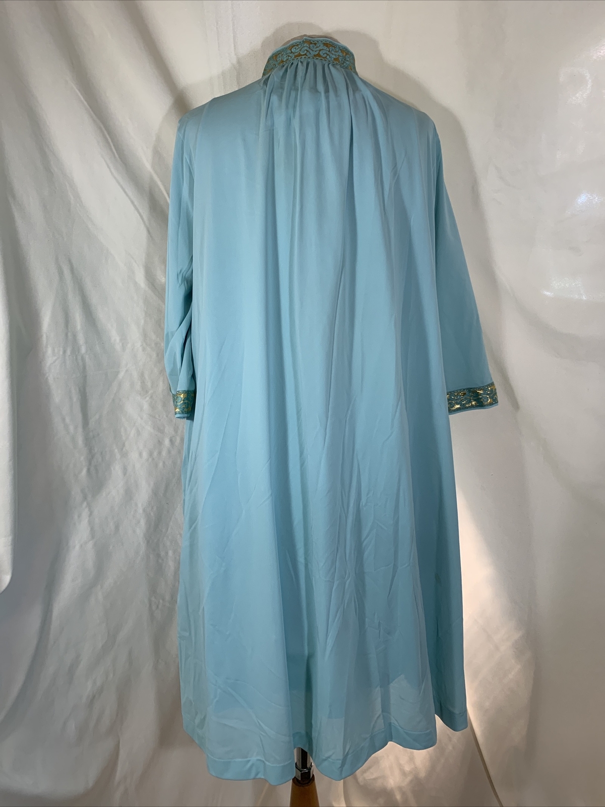 VTG Lorraine Lingerie Set, Light Blue/Gold Filigree Ribbon Edge Size M