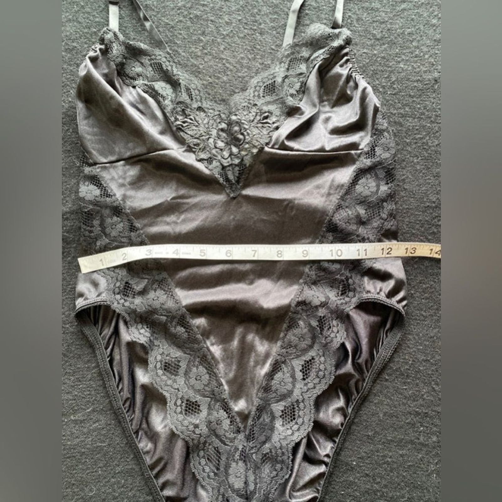 Vintage Lady Manhattan Black Lace Snap One Piece Bodysuit Top! Medium.