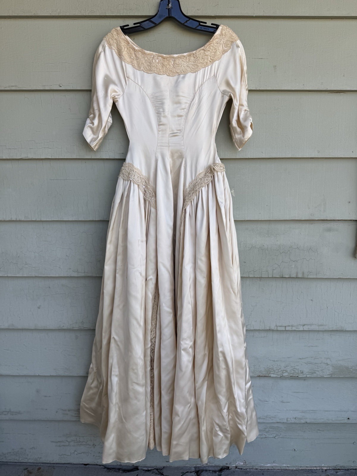 Vtg 40/50’s Satin Wedding Dress Beige Cream Lace Size 2 ? Lace Sequins 22” Waist