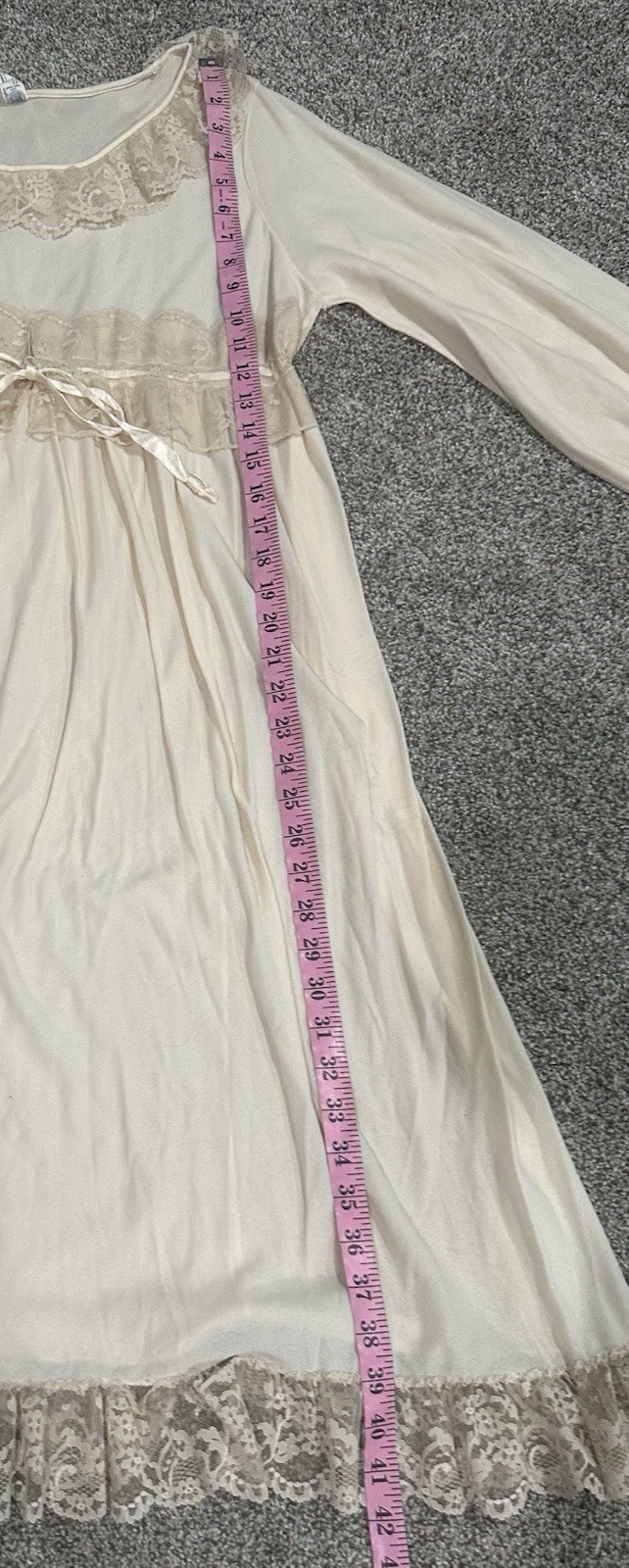 Vintage Leonora Nightgown Ivory Lace Trim Prairie Romantic Cottagecore M