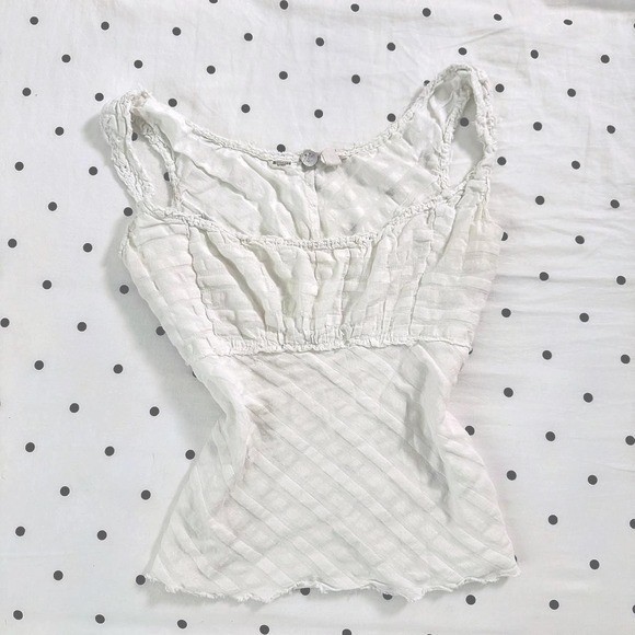 White vintage Margaret O’Leary cotton cami top with cute design