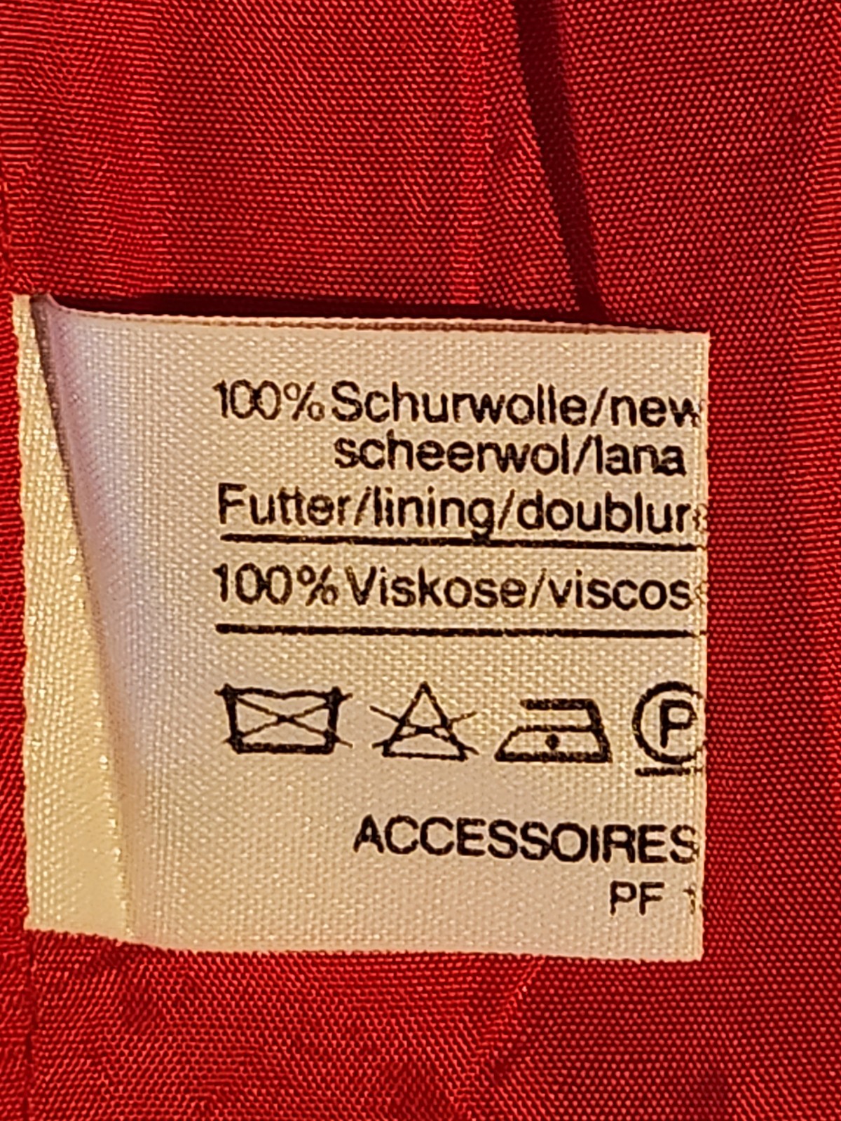 VTG. LOUIS FERAUD RED SKIRT 100% PURE NEW WOOL MADE IN W. GERMAN SIZE 10