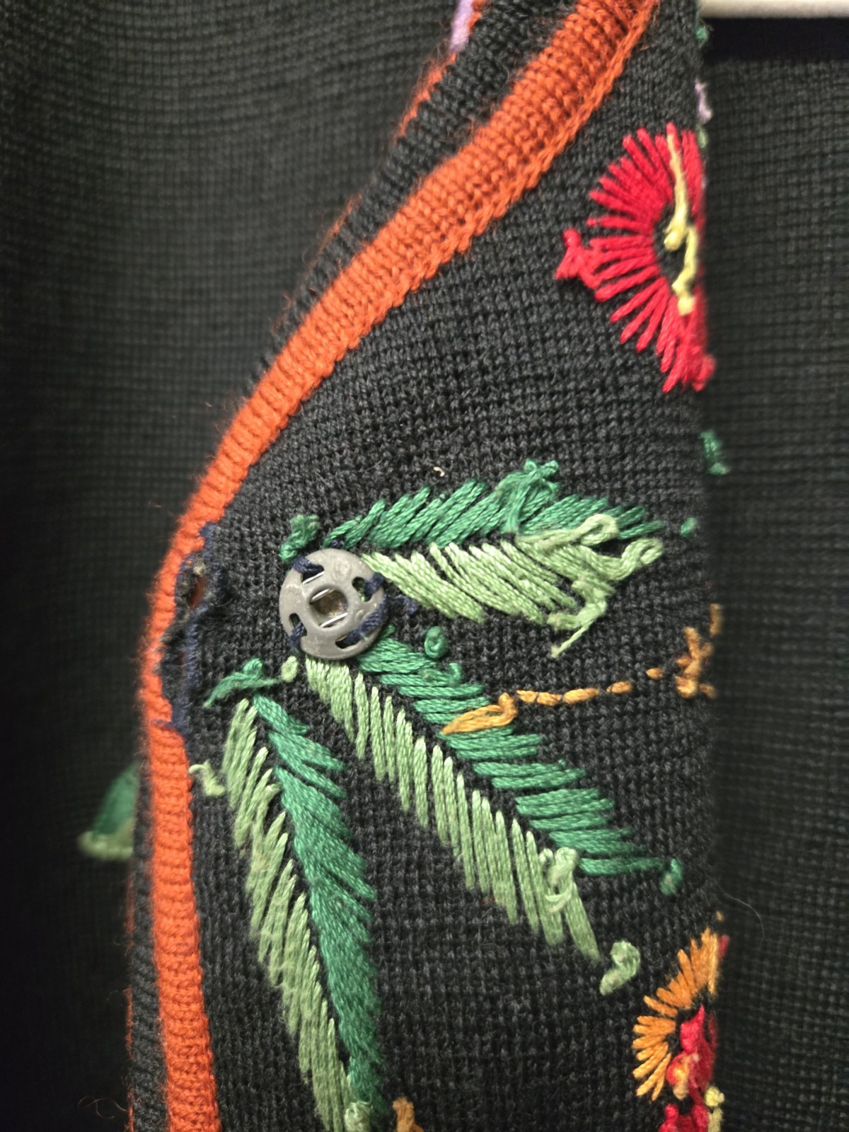 Vintage Floral Hand Embroidered Wool Blend Cardigan Sweater Boho Granny Core L