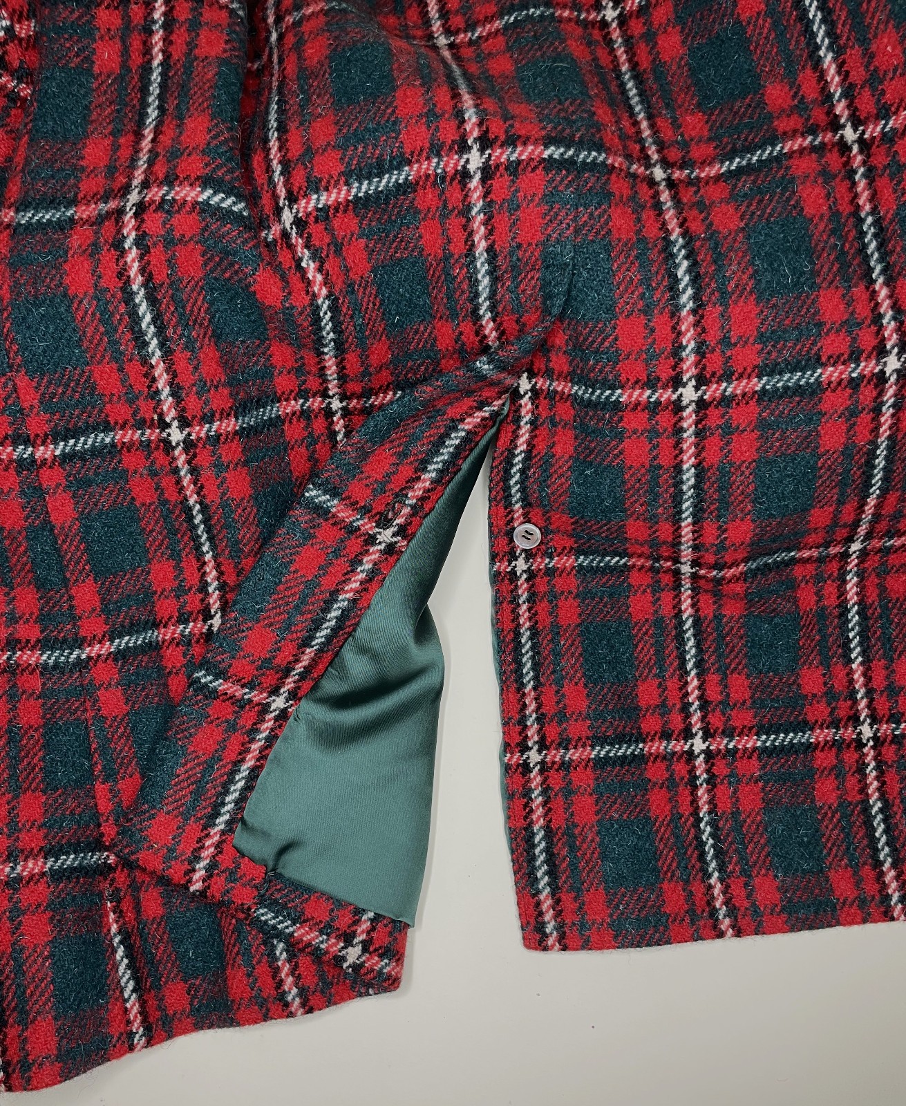 1950s Vintage Red Green Plaid Wool Scotland Harris Tweed Ladies Coat NOS S/M