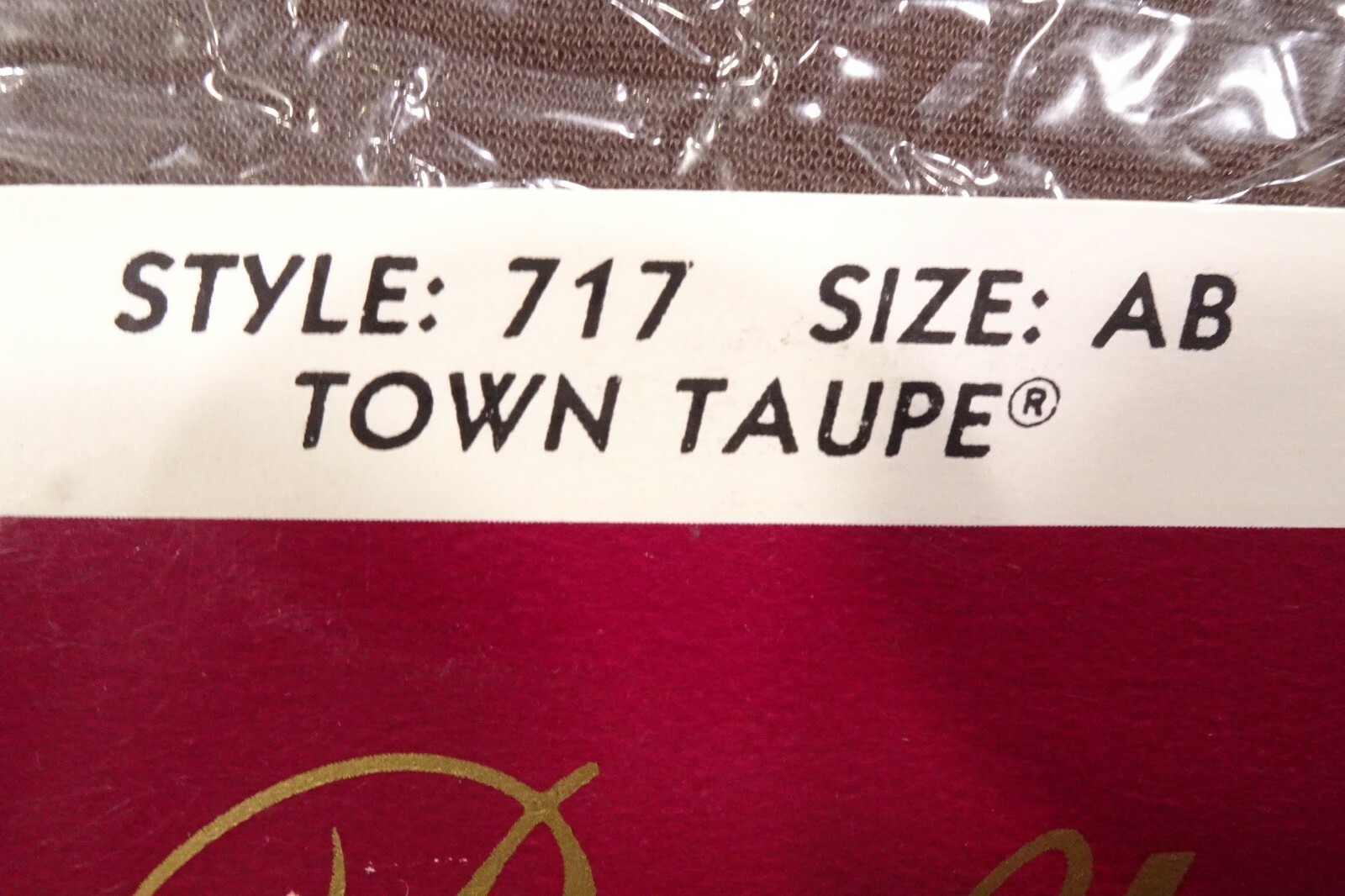 Vtg Hanes Silk Reflections Control Top Pantyhose Style 717 / Sz AB / Town Taupe