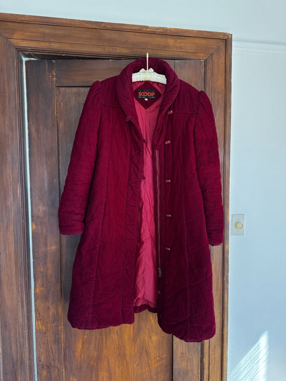 Vintage 70S Women’s Corduroy Puffer Coat Jacket Size 9/10 Made In Macau Retro