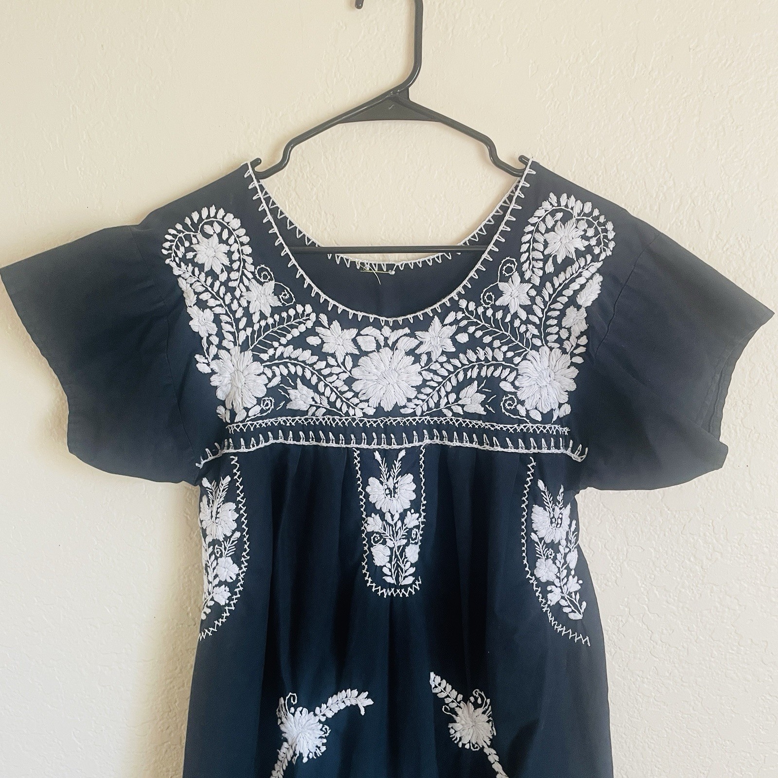 Vintage Black White Cotton Embroidered Floral Boho Hippy Mexican Dress~Small/Med