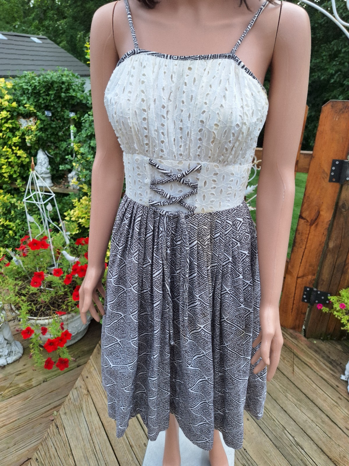 True VTG Mid-century Mod 1960s Sa’bett of California Eyelet Sundress S Dress 60s