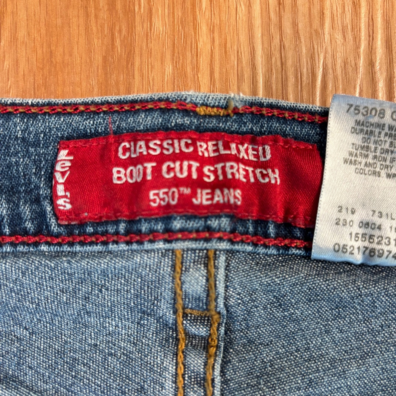 VTG Levi’s 550 Relaxed Boot Cut Stretch Y2K Women’s Sz 30 Med Wash Western Boho