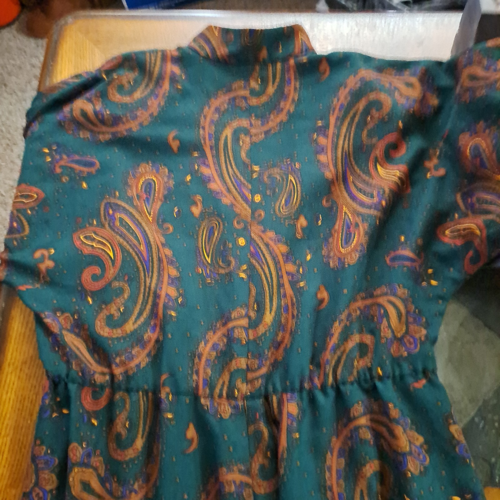 Vintage 1980-90’s Women’s Dress. Unbranded.Dolman Sleeve.Chest-22in.Waist-16in.