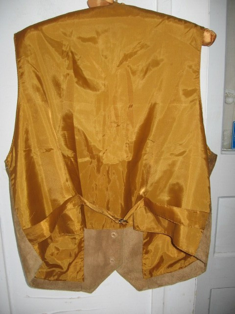 VINTAGE DESPERADO GOLD SUEDE LEATHER WESTERN STYLE VEST – 2X