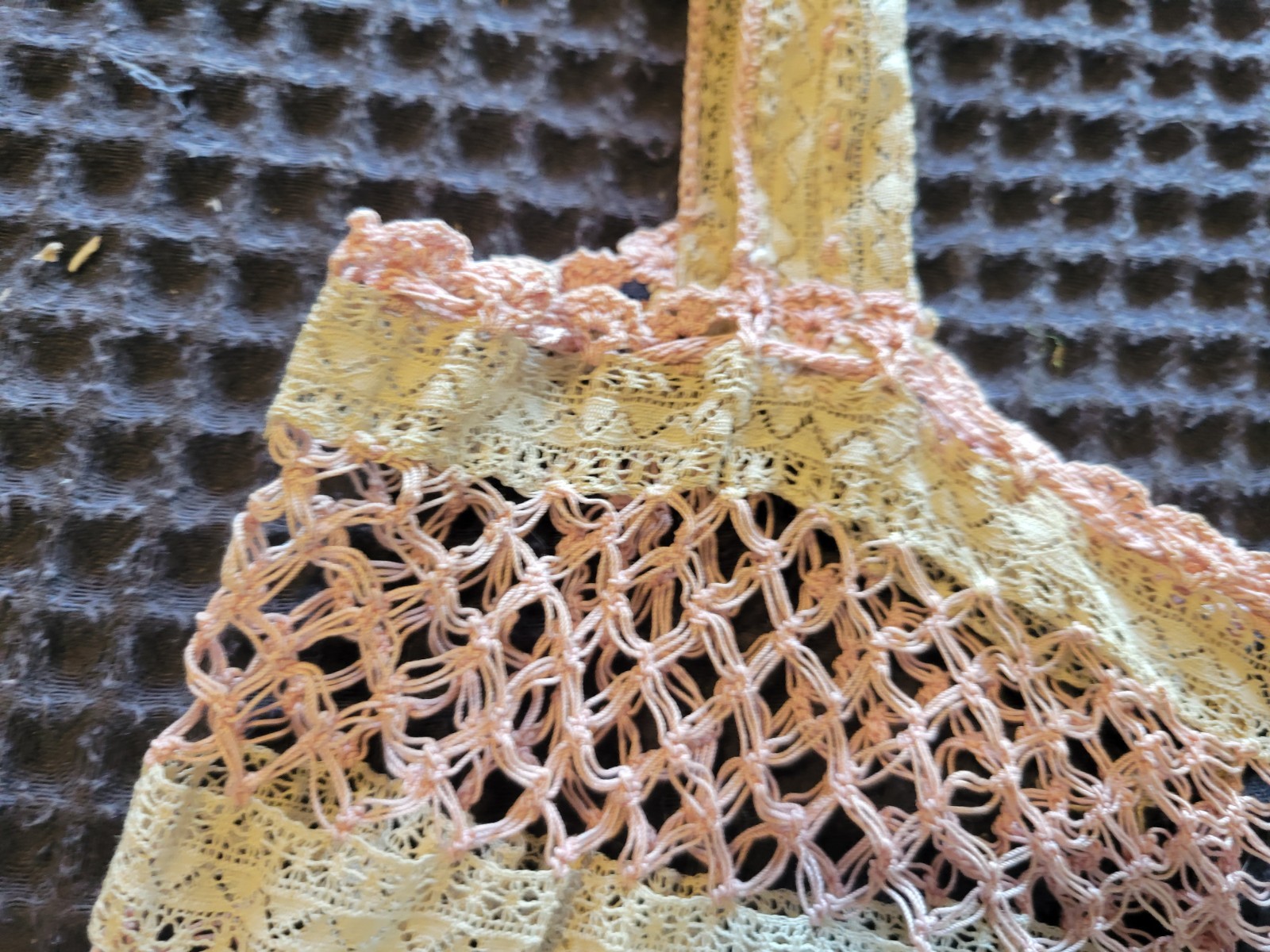 ANTIQUE VICTORIAN CROCHETAND LACE HANDMADE TINY DELICATE BRALETTE 1920s 30s XS