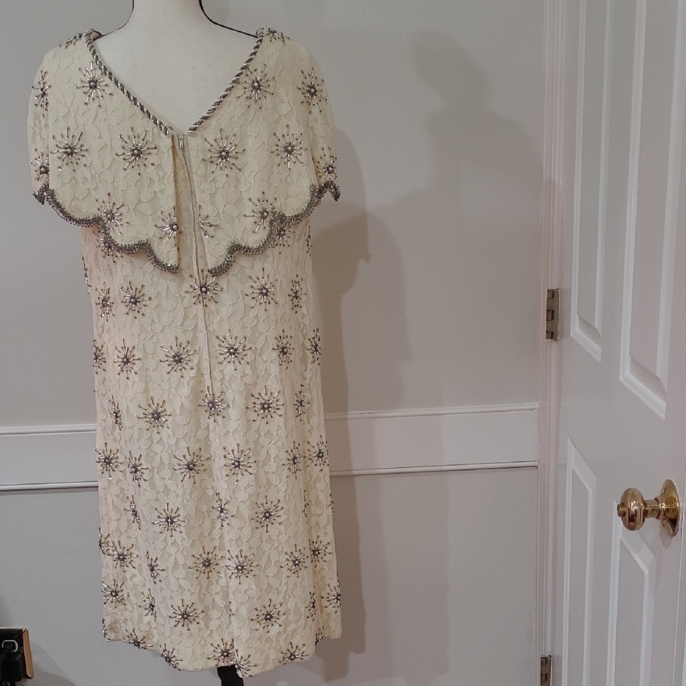 Andora Vintage 1950s/1960s Cream Lace Shift Dress with Beaded Starburst Accents
