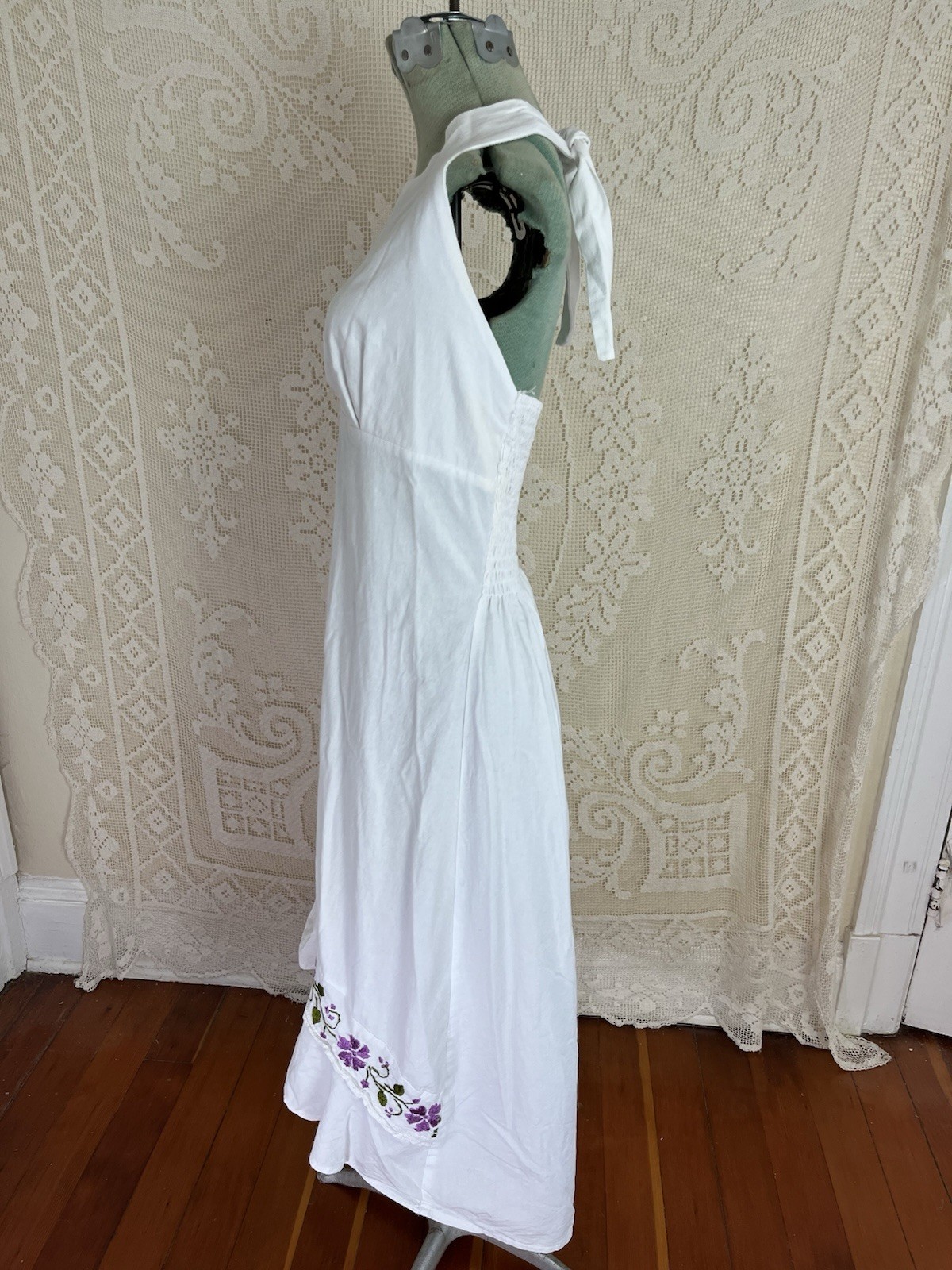 Vintage 1970s Mexican White Cotton Purple Flower Embroidered Halter Dress 70s