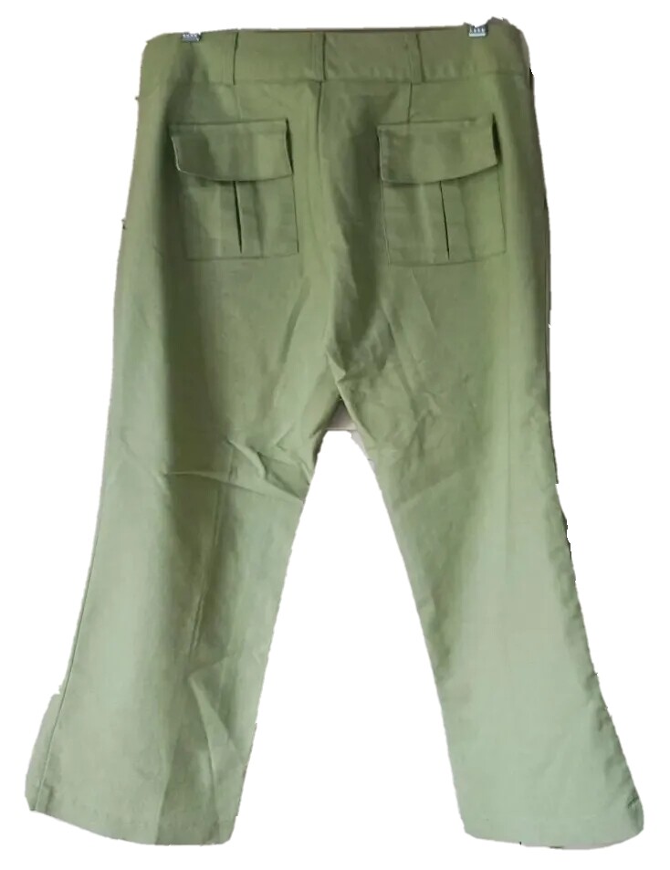 Heart Moon Star Women Capri Pants Green Size 6