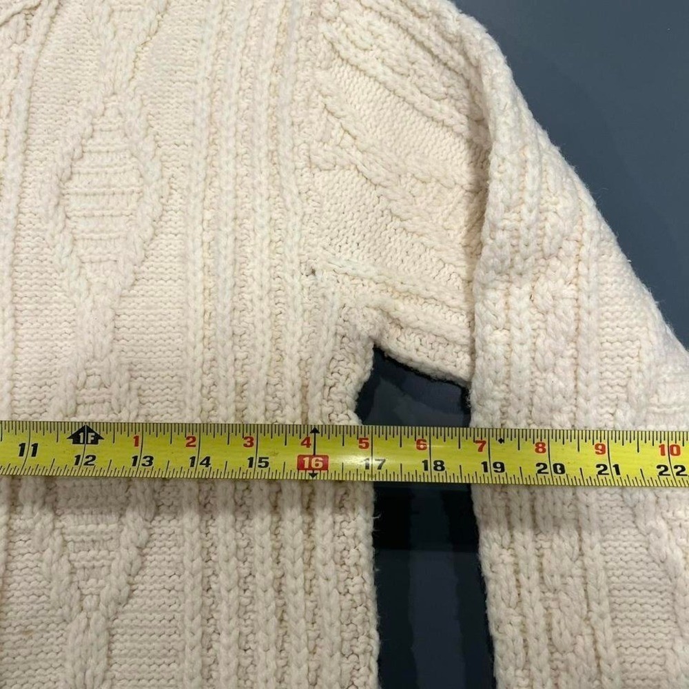 Vintage 1980s JC Penney cable knit wool sweater Medium