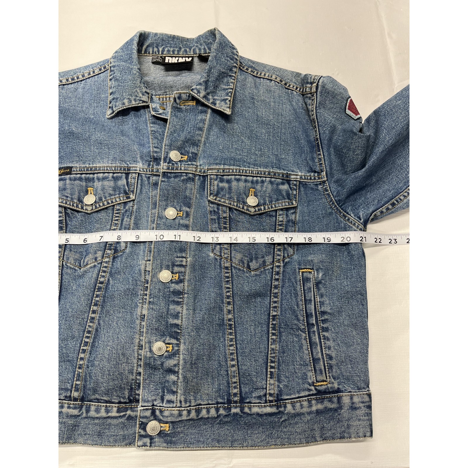 VTG DKNY Spellout Logo Womens’ Blue Jean Petite Button-Up Denim Jacket Size PM