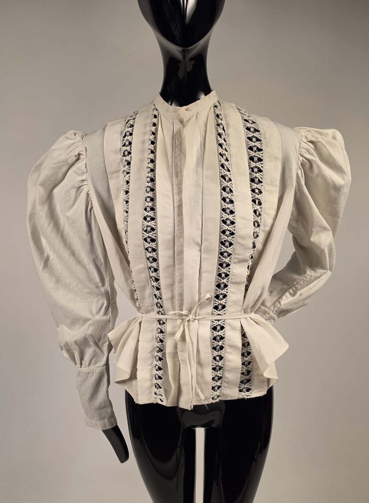 EDWARDIAN WHITE PUFF SLEEVE BODICE W FINE HAND DONE DRAWN WORK DETAILED FRONT