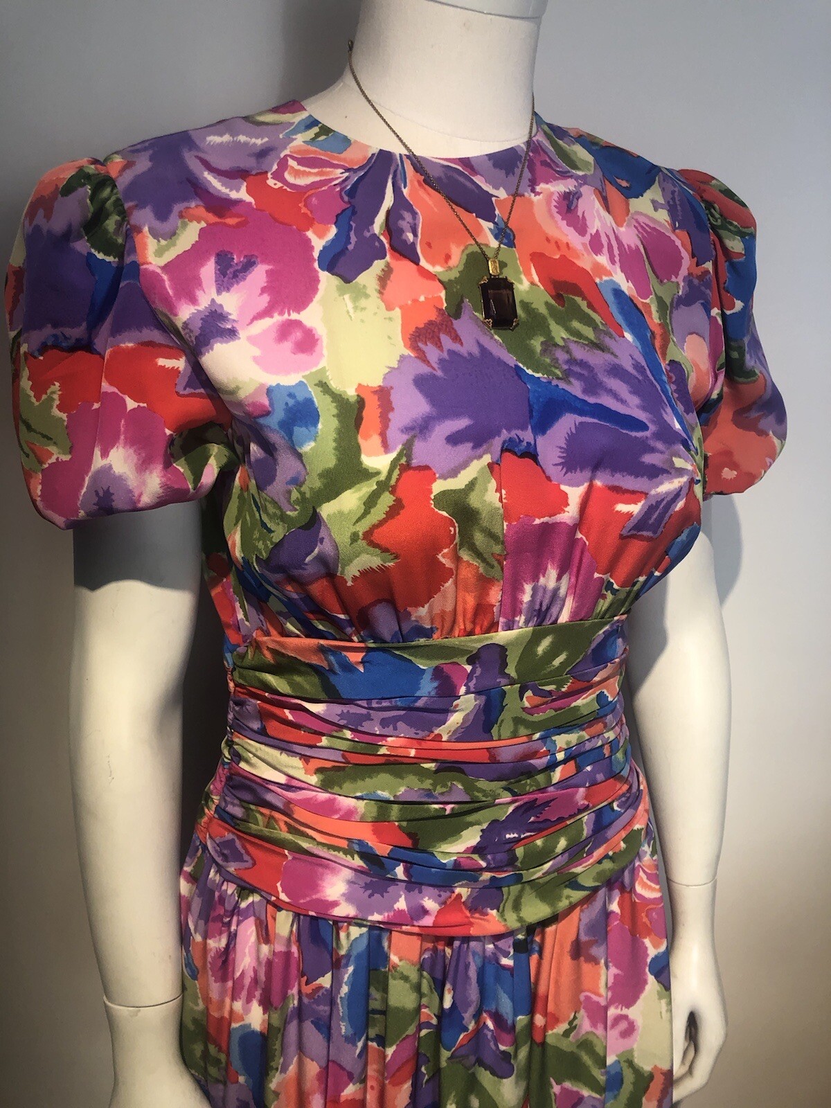 Vtg 80s HORCHOW Silk Floral Dress Size 8 Pouf Sleeves