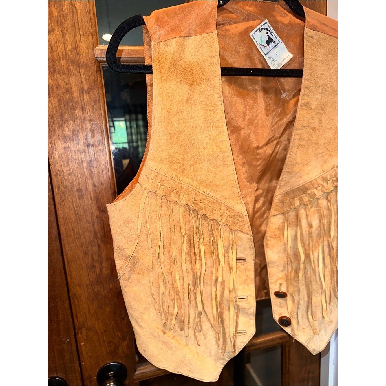 NWT Desperado 100% Leather Size Small Fringed Suede Vest – Tan Women’s Jacket