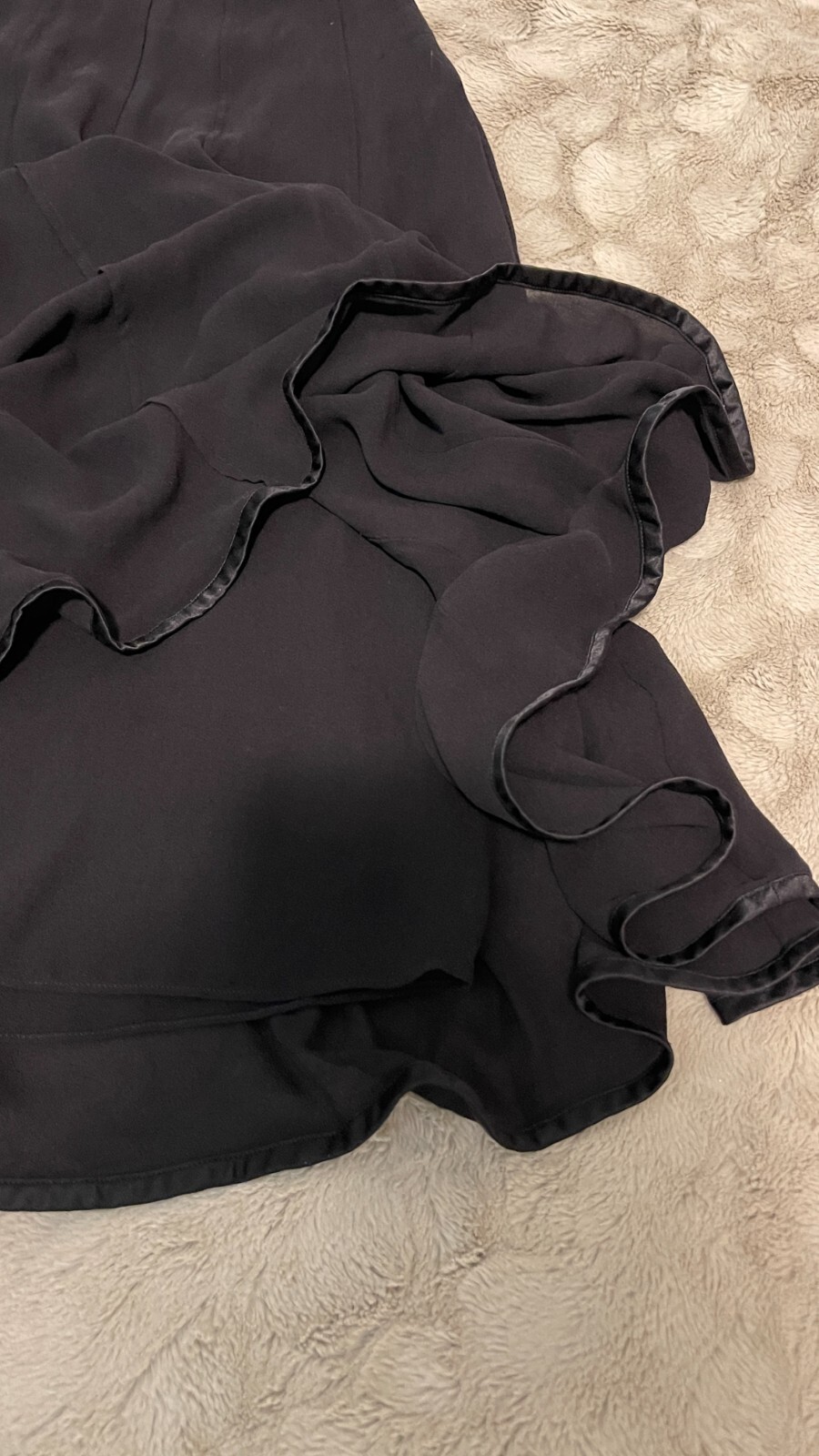 Donna Karan New York Stunning Minimalist Black Silk Bell Skirt sz 6 NWT