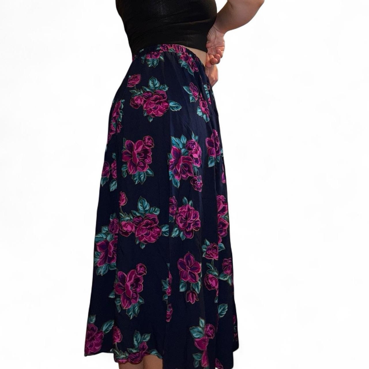 80s vintage navy blue and pink floral maxi skirt with elastic waistband !!