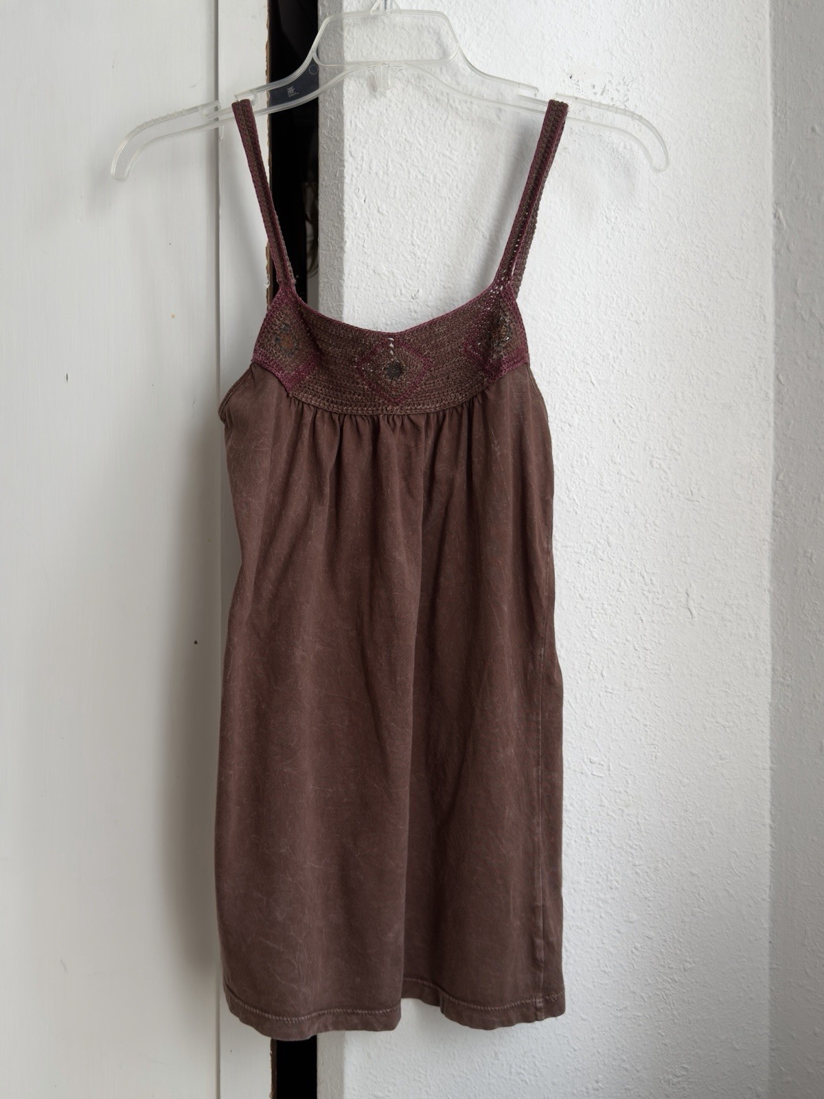 Vintage 00s 2 Apples crochet strap long length cami tank brown & plum