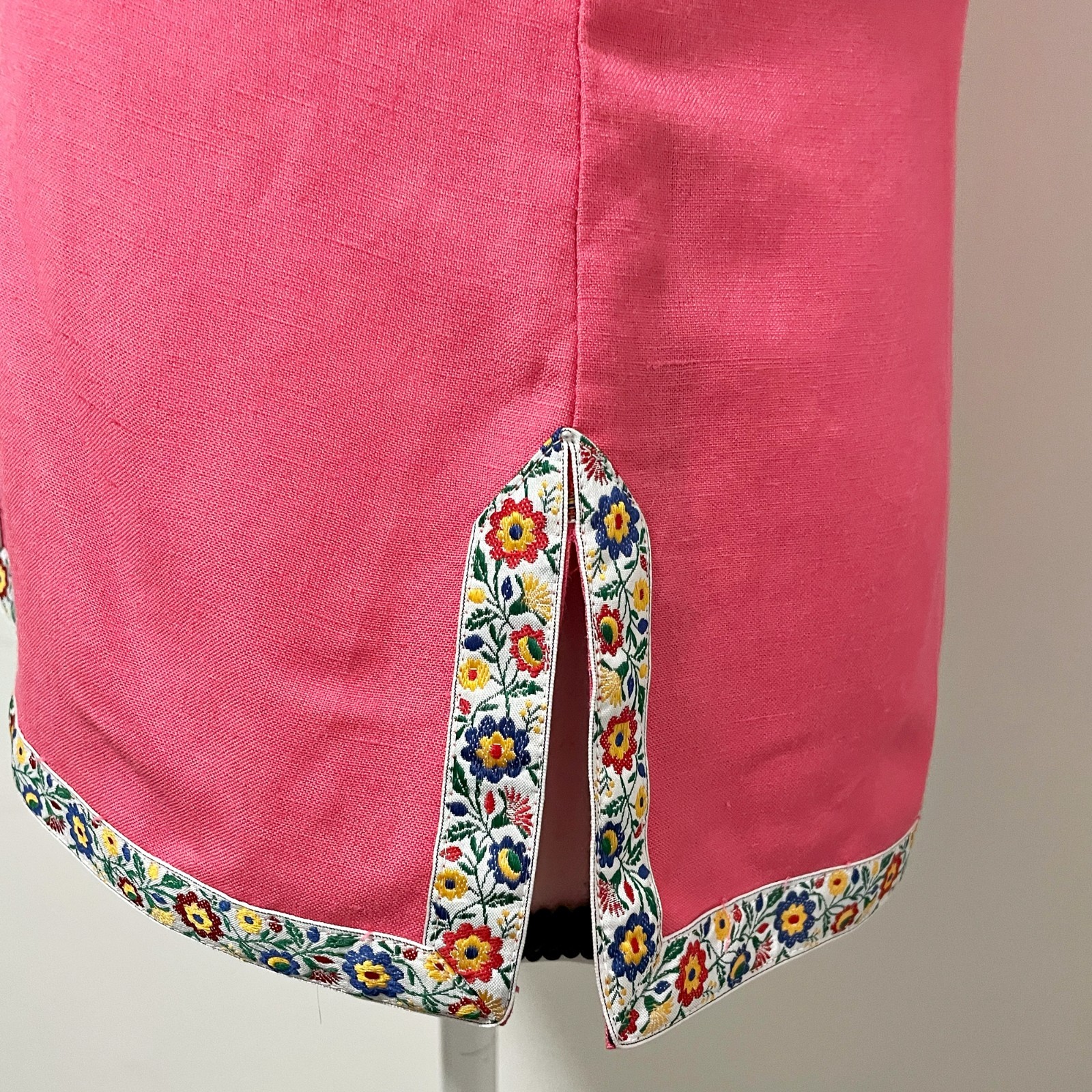 Vintage 90s Chinese Blouse Pink Floral Trim Frog Buttons Size Small