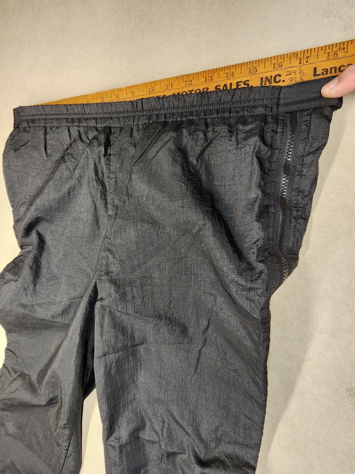 Helly Hansen Black Womens Windbreaker Medium Pants Vintage 90’s