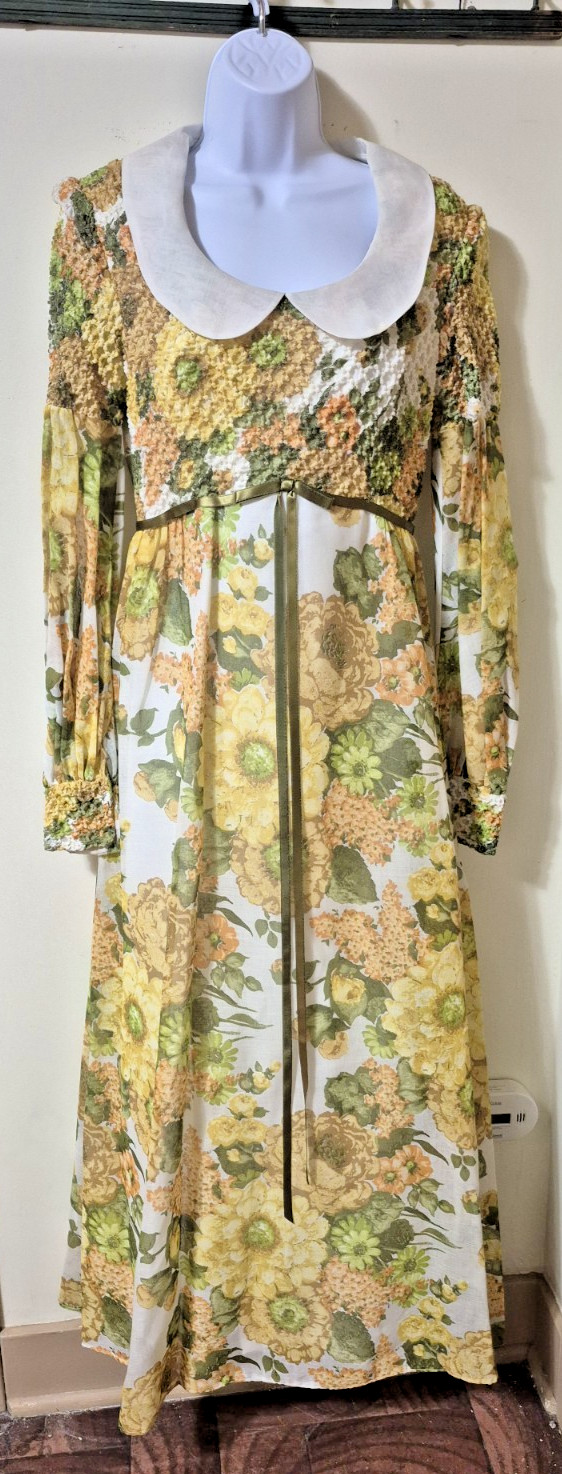 Vintage Maxi 70s Mod go go dress gathering design at Bust & sleeves Size 10
