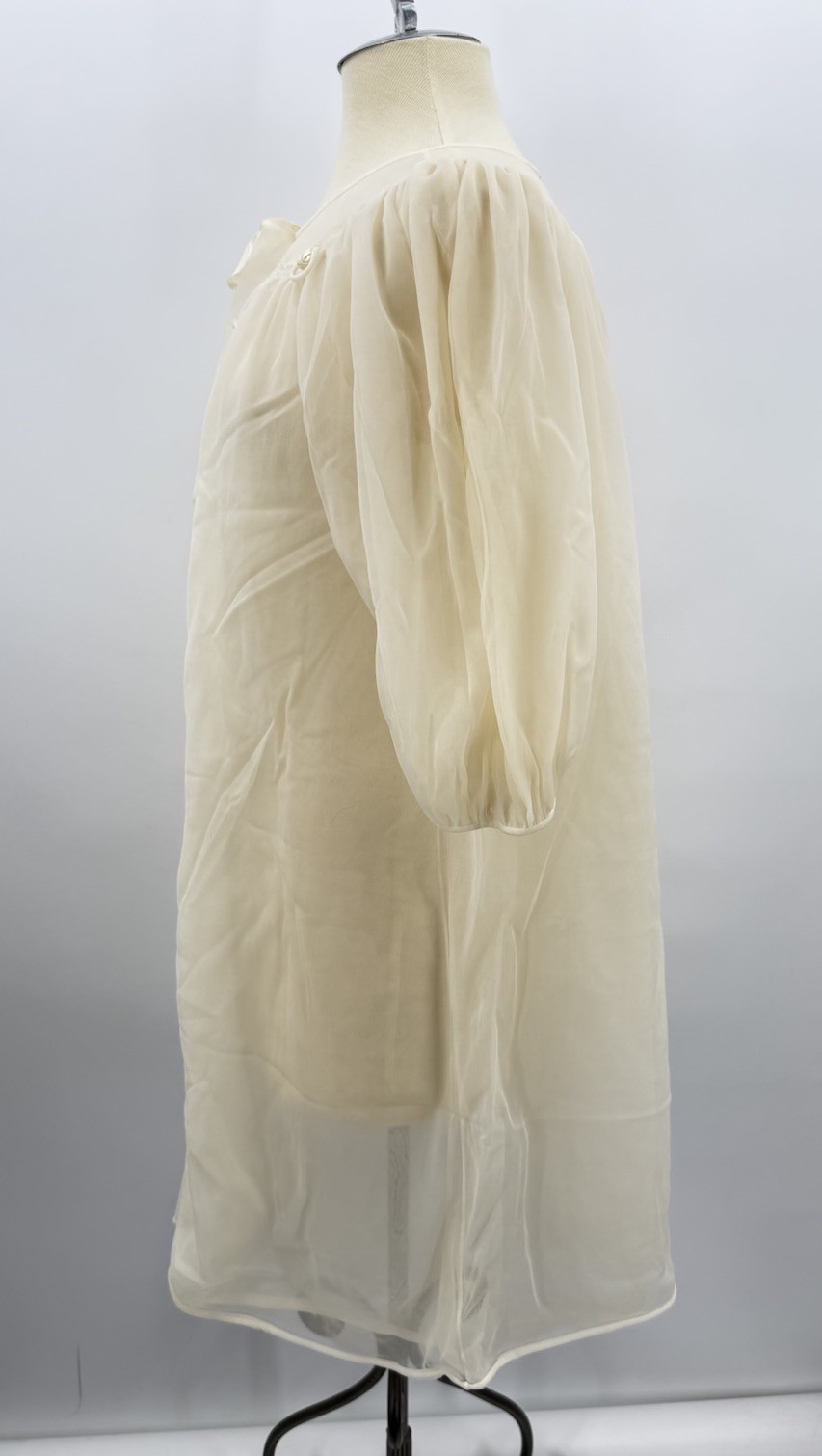 Vintage 60s Hollywood Vassarette Ivory Sheer Nylon Peignoir Robe Lingerie