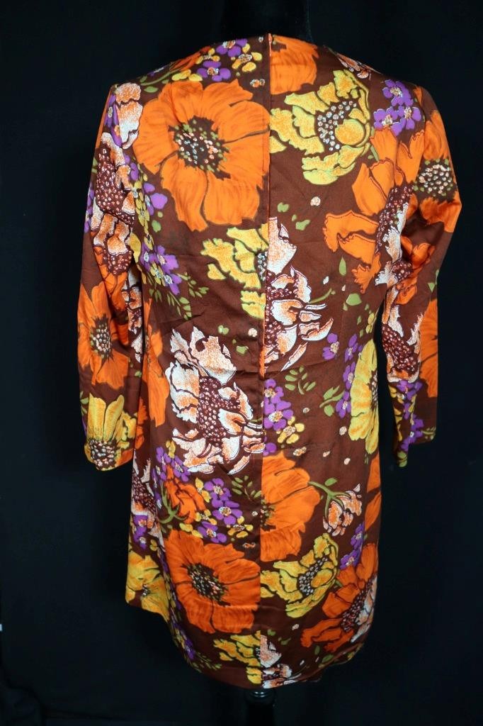 VINTAGE FRENCH 1970’S FLORAL ACETATE PRINT DRESS SIZE 10+