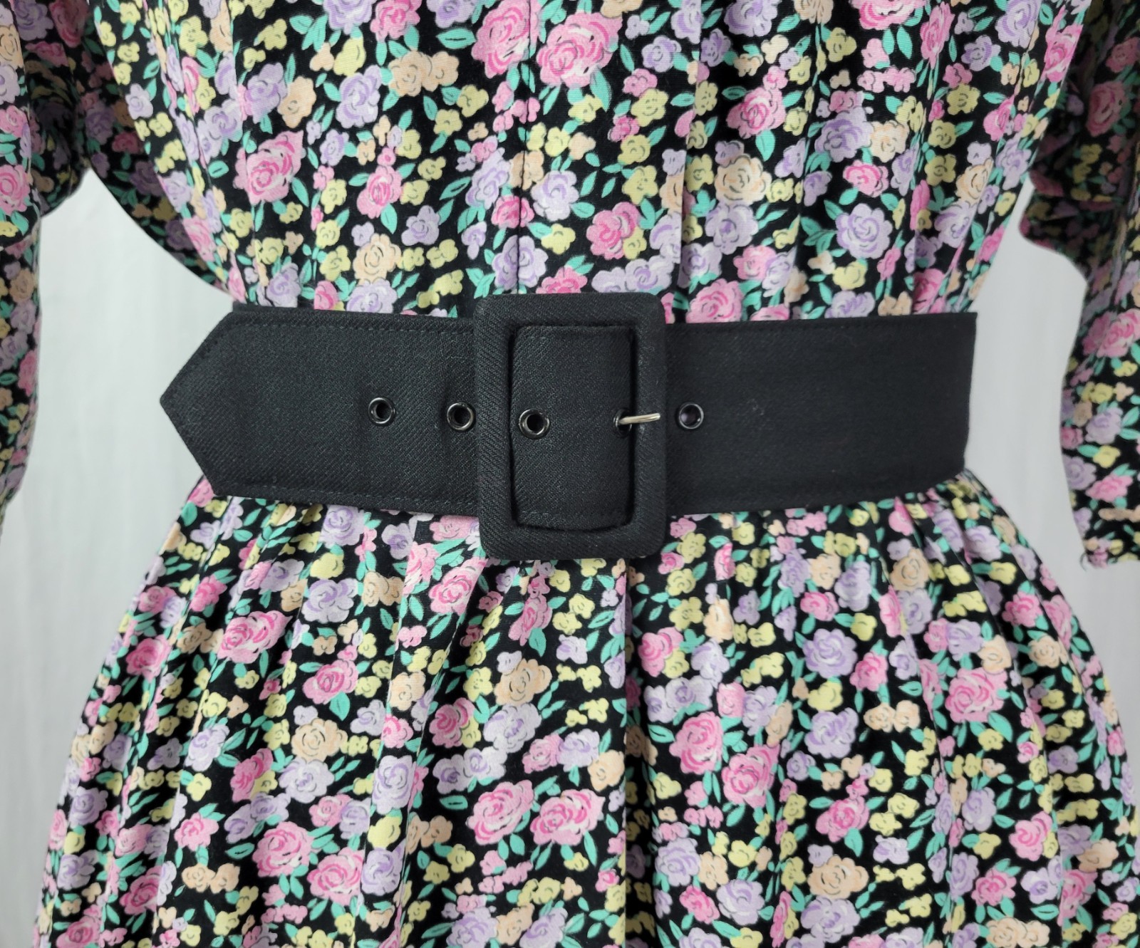Vintage Ed Michaels Black Blouson Dress w Pink/Purple/Yellow Florals Size 7/8
