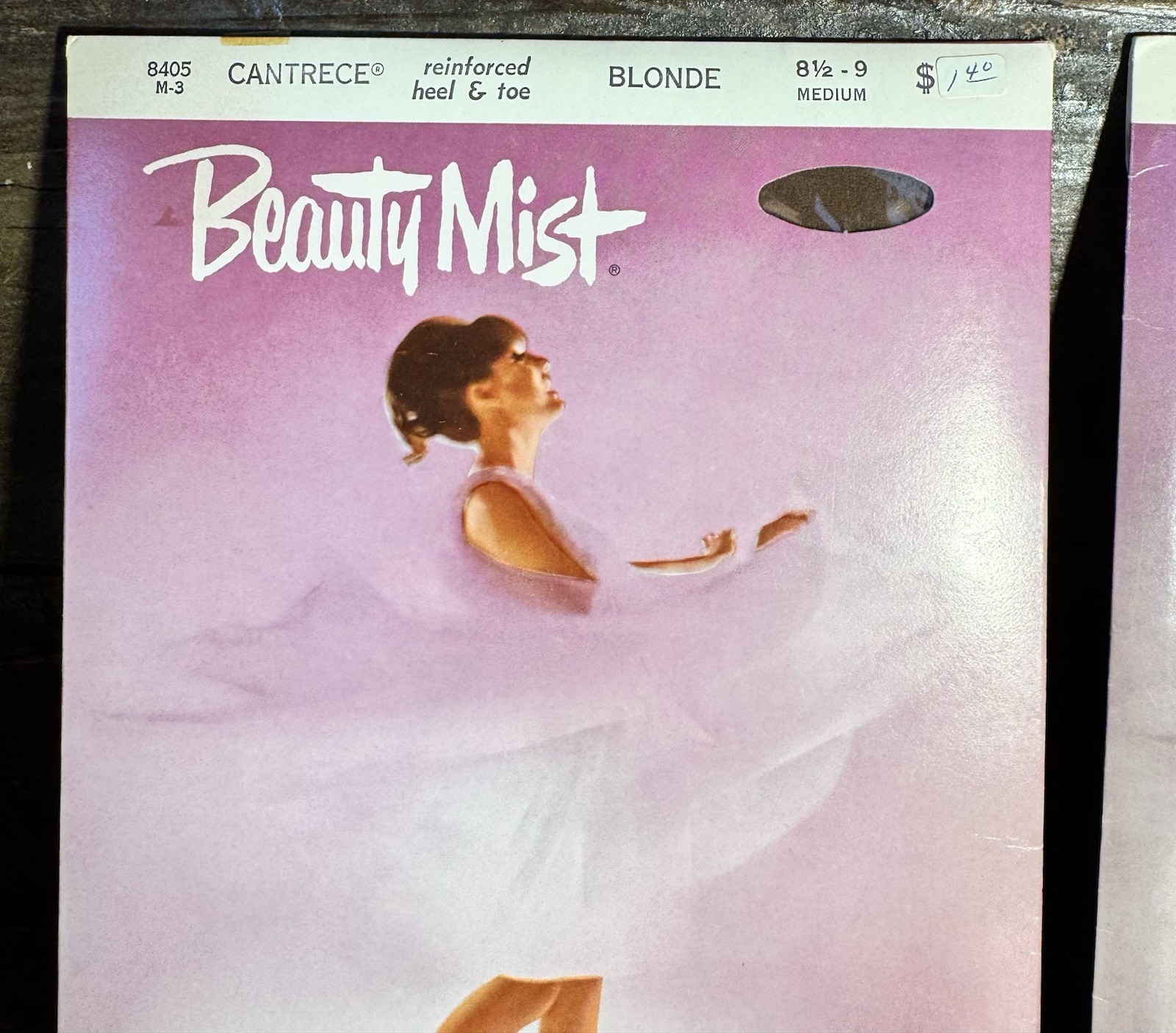 2 Vintage Beauty Mist Cantrece Seamless Nylon Stockings Blonde 8 1/2 -9 1/2 8405