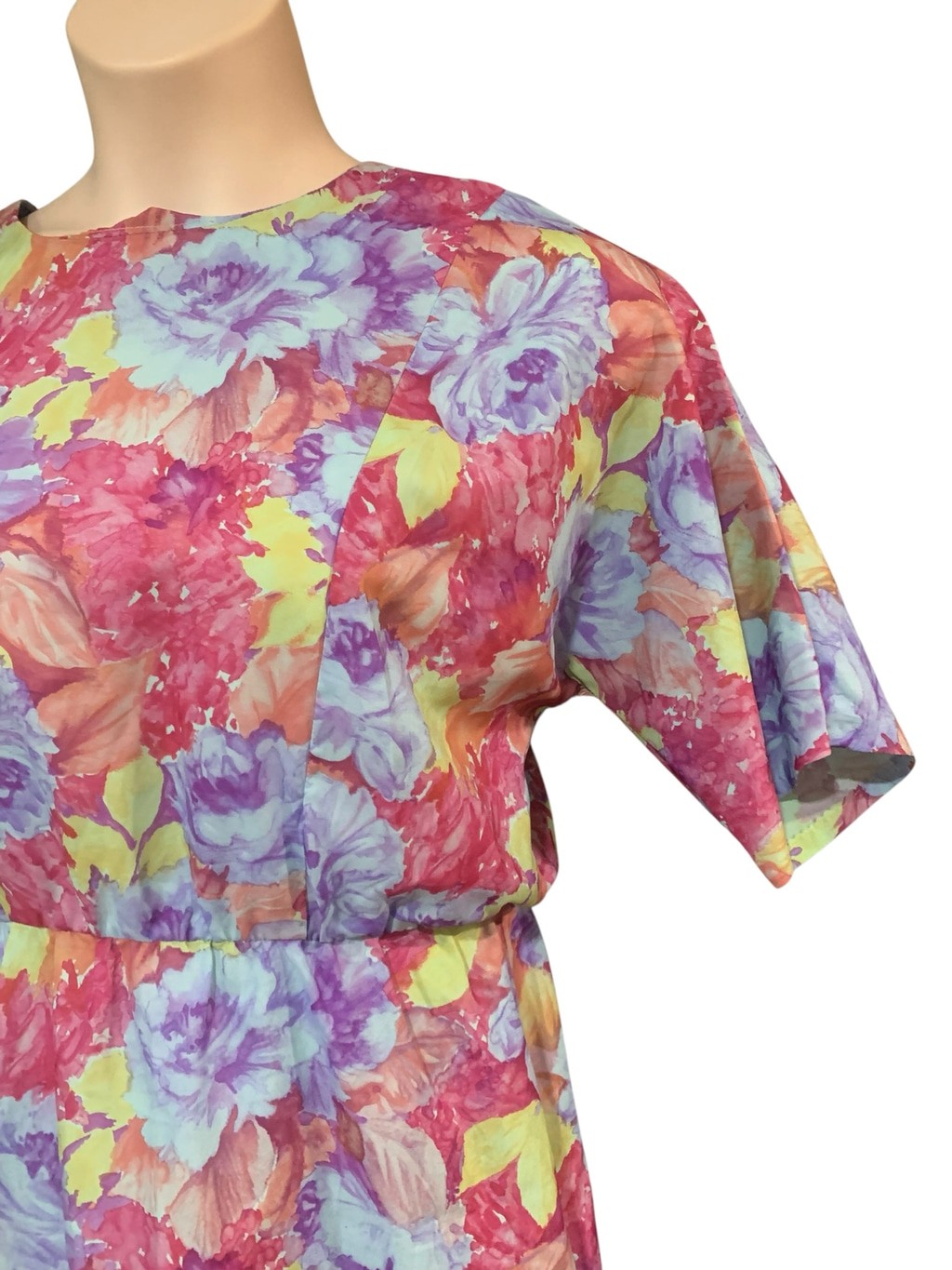 Vntg 60’s Women’s handmade Volup water color Floral Midi Dress, Pink and Purple