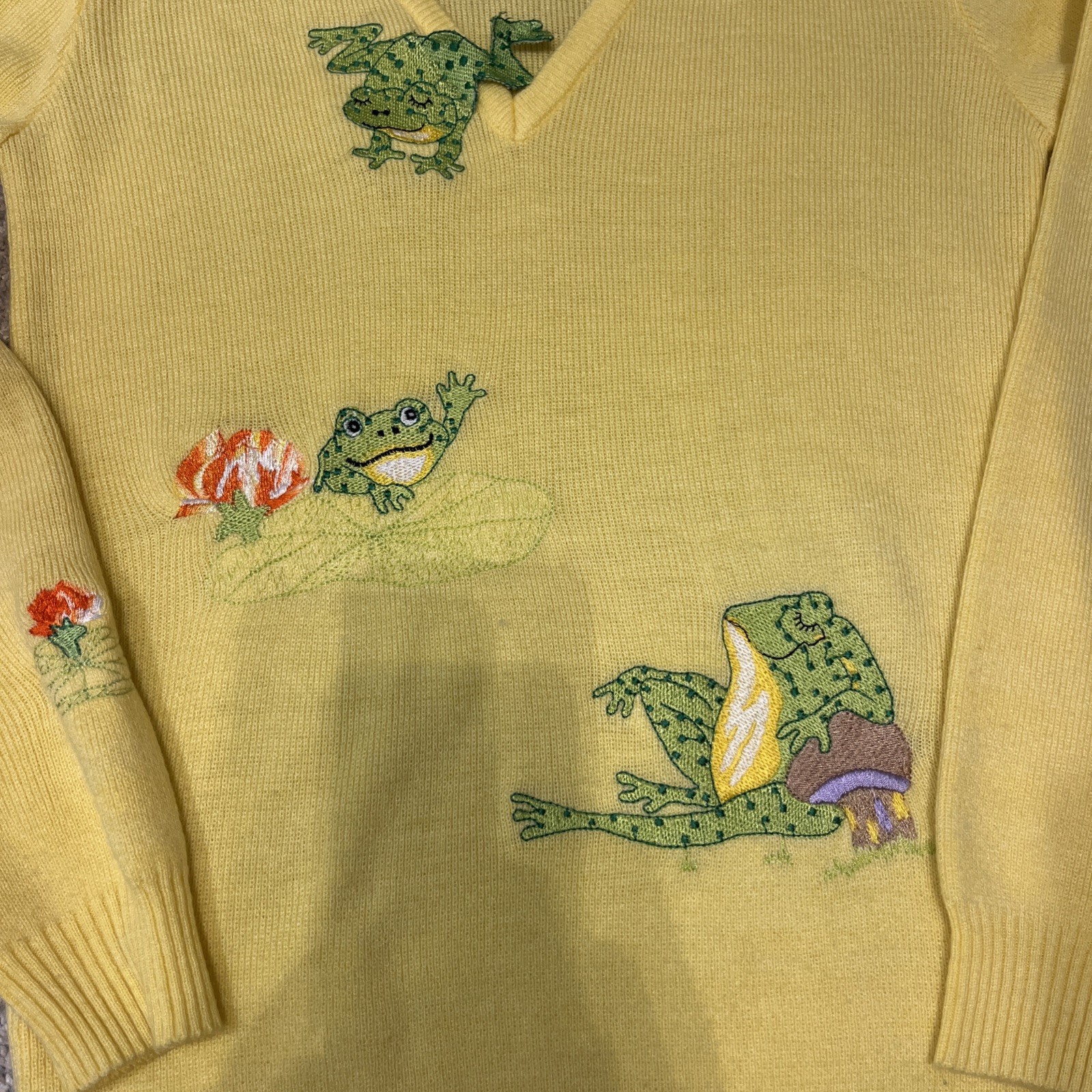 Cyn Les By Shirlee Vtg 1970’s Yellow Pullover Sweater With Pond Frogs Applique S