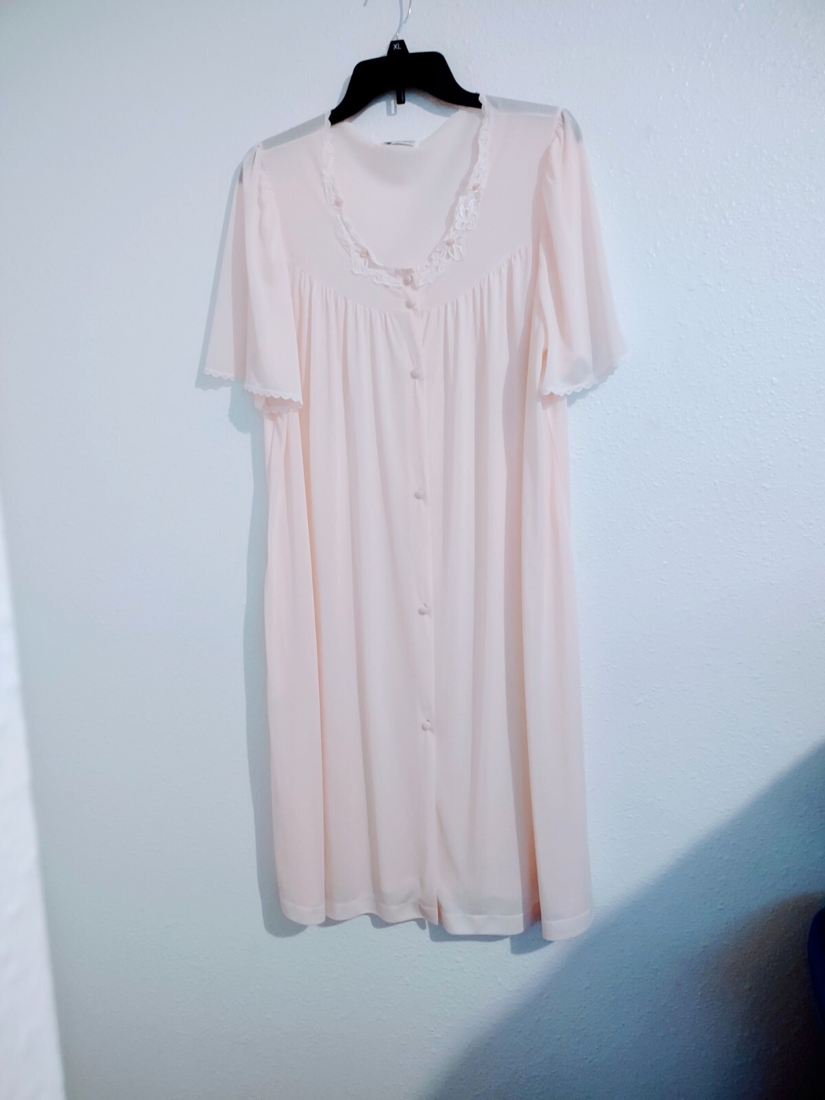 VINTAGE LORRAINE LIGHT PEACH COLOR BUTTON FRONT SHEER NIGHTGOWN (Small Spot)