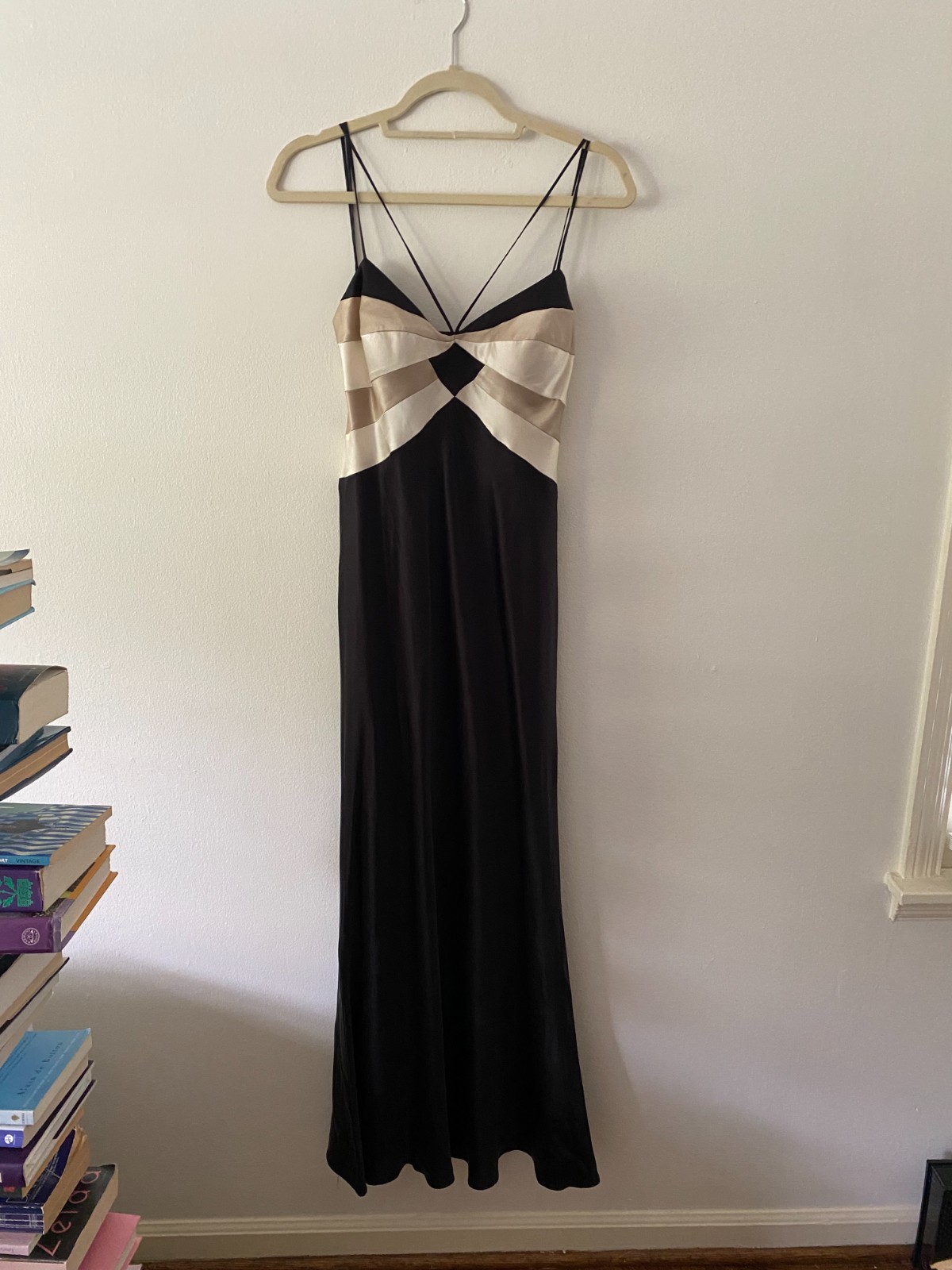Vintage 1990s 100% Silk Black Deco Gown Gala Prom Formal Size 8