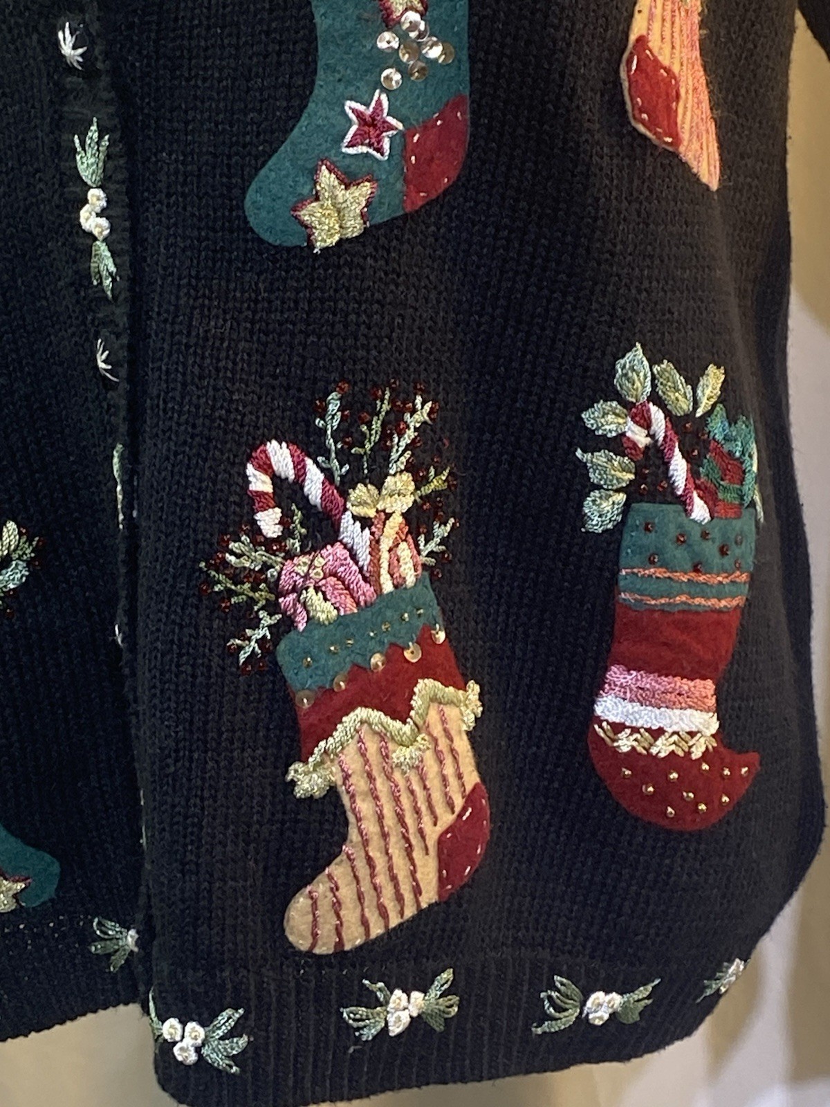 STITCHES IN TIME Christmas Stockings Cardigan Large Sweater Vintage L Black