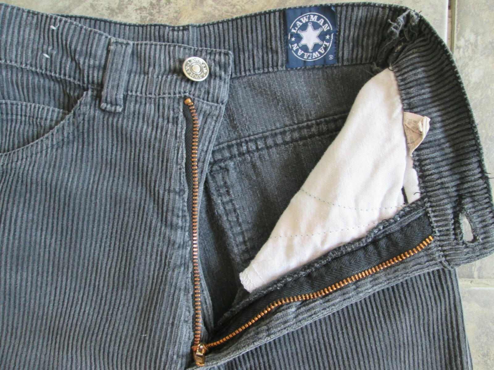 VTG Lawman Pants Juniors 21×27 High Waist Faded Black Corduroy Tapered Skinny