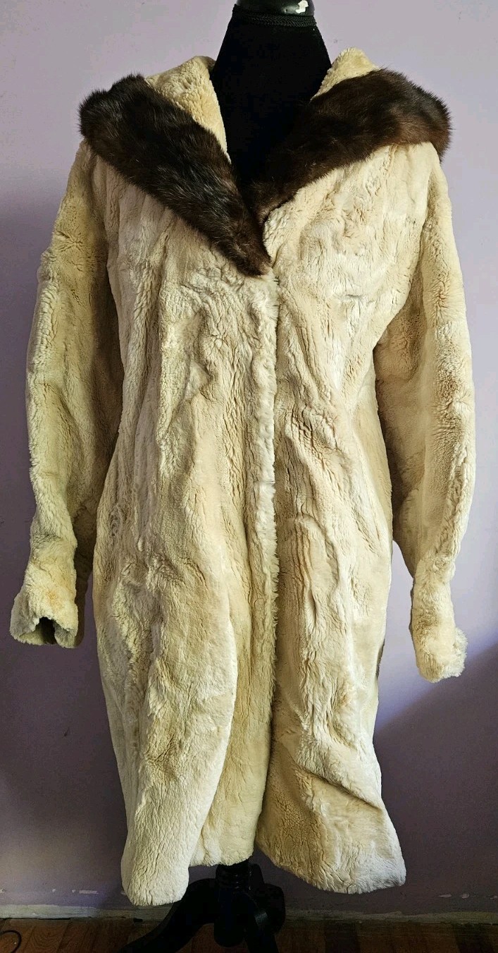 Vintage 1950s Schiaparelli Paris Blonde Rabbit Fur Coat Designer + Stole