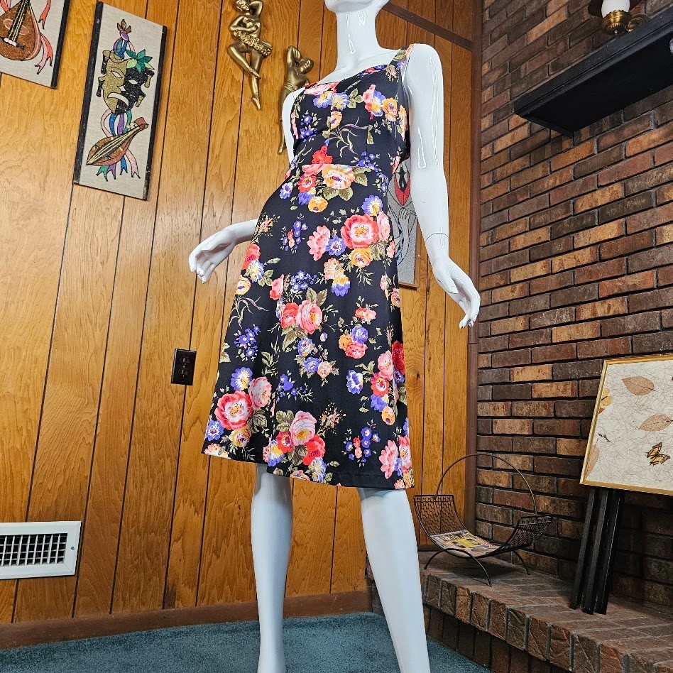 Vintage 70s Sweetheart Volup Smocked Bra Vivid Floral Bloom Sundress Dress L/XL
