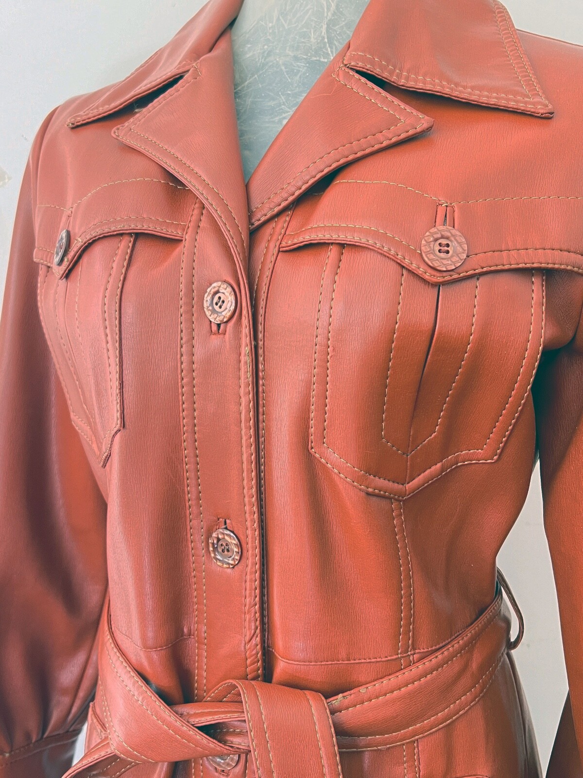 Vintage Mod Pleather Boot Length Coat „Leather Look” -Size 14- ZZ052