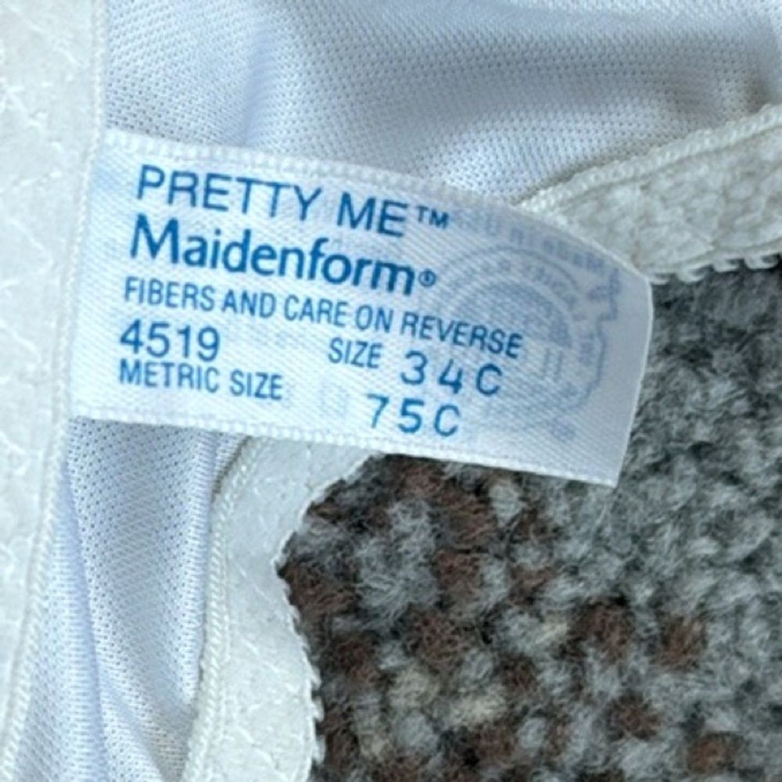 Vintage Maidenform Pretty Me Front Closure Underwire Bra White 34C