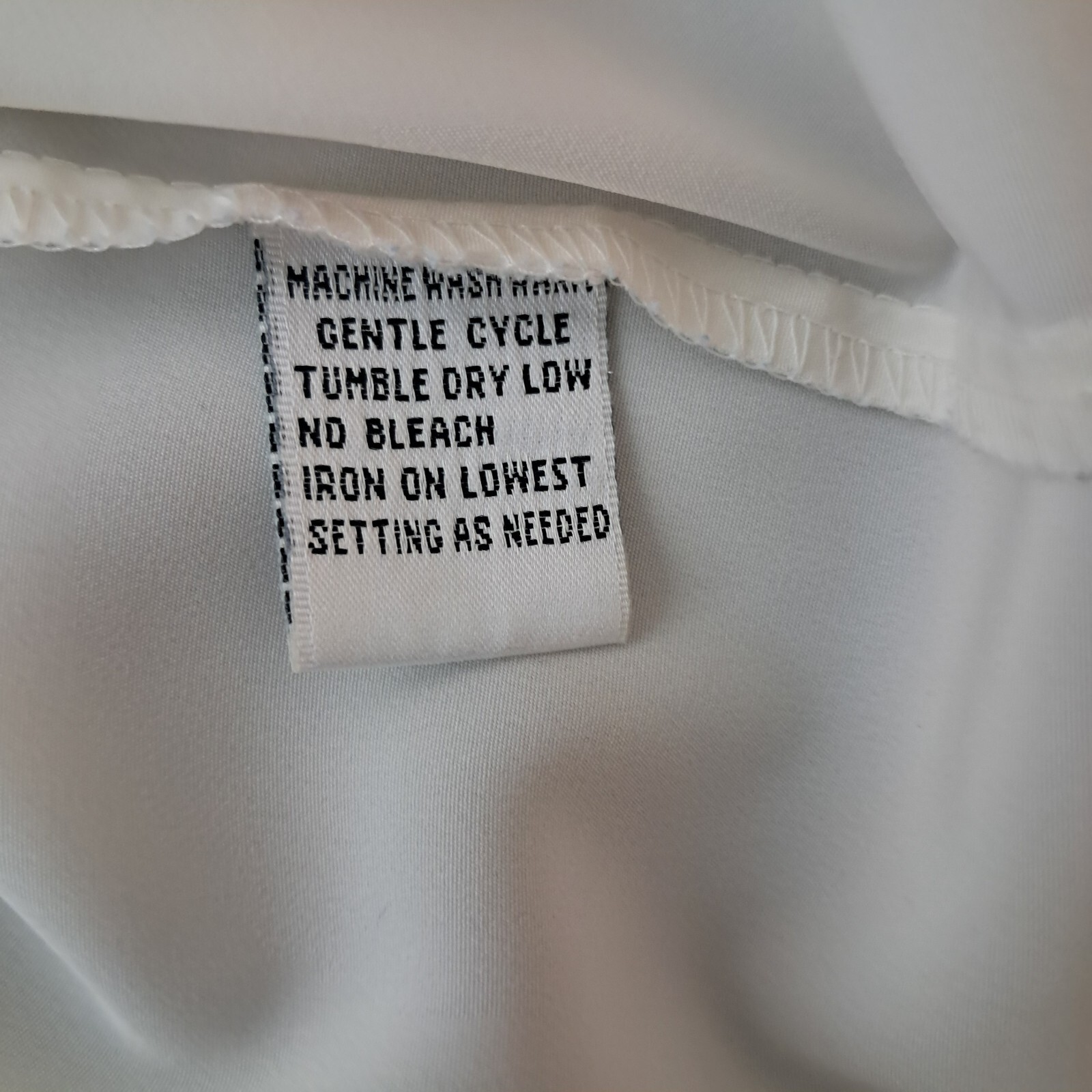 Vtg Claudia Richard Blouse Womens Sz 14P Button Down W Embroidered Front Beige